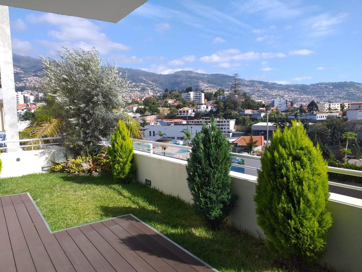 Mericia'S Gorgeous View Funchal  Bagian luar foto